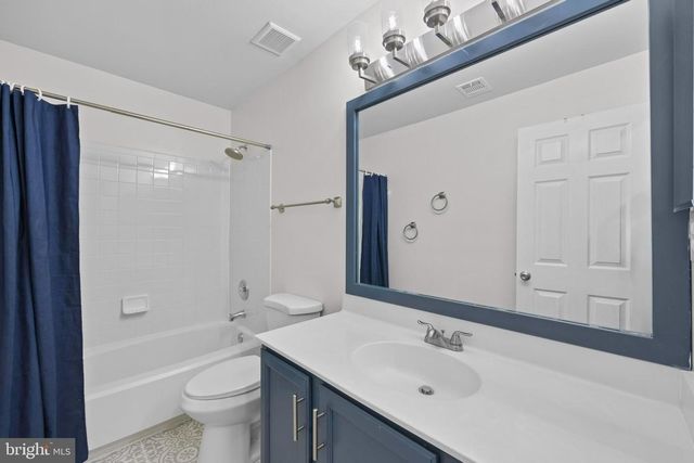 20712 PARKSIDE CIR, Sterling, VA 20165