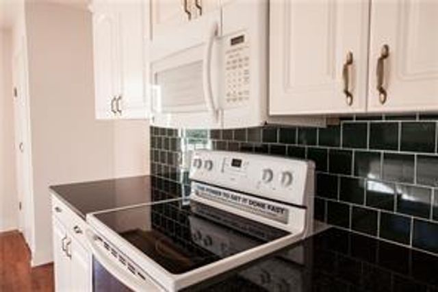 2250 Sims Drive NE, Marietta, GA 30066