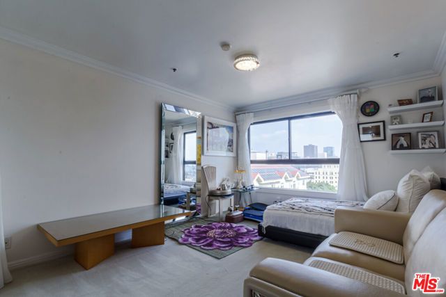 727 S Ardmore Avenue 906, Los Angeles, CA 90005