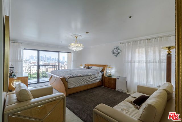 727 S Ardmore Avenue 906, Los Angeles, CA 90005