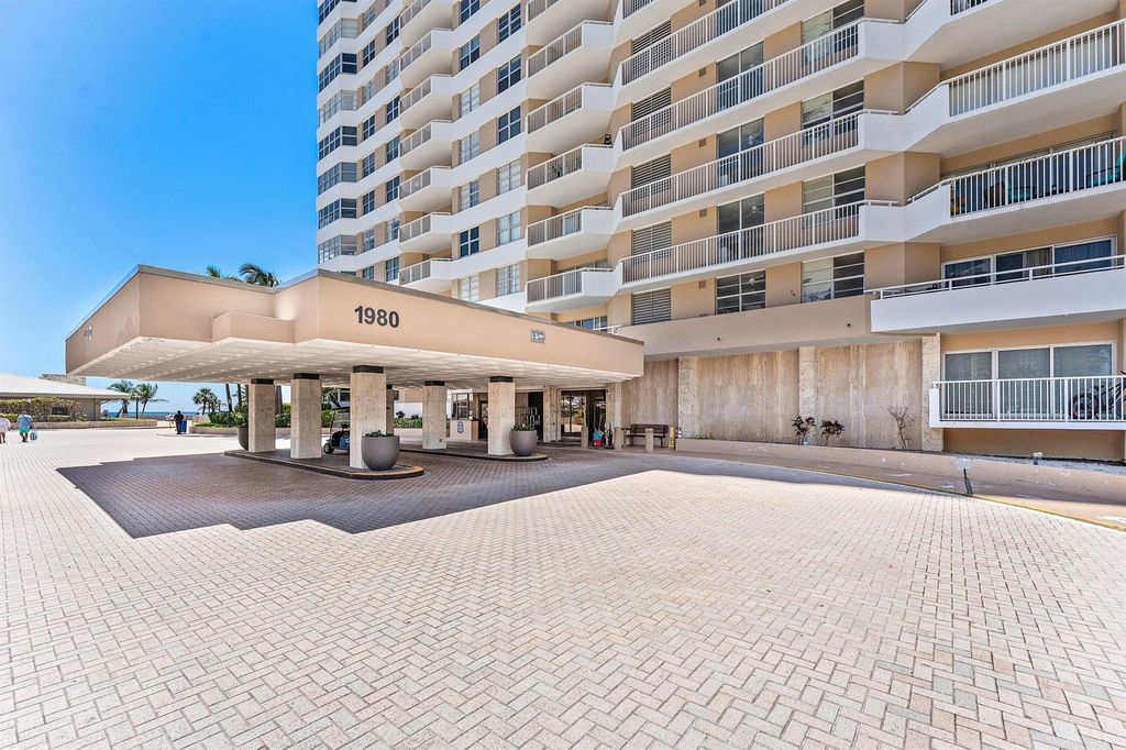 1980 S Ocean Drive 18q, Hallandale Beach, FL 33009