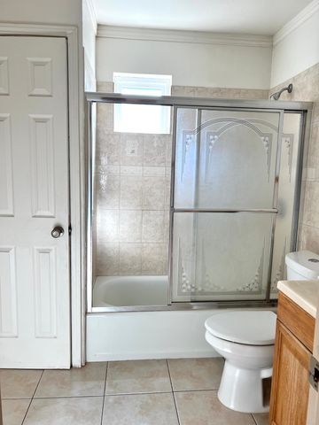 6704 Spoonwood Lane, Fort Worth, TX 76137