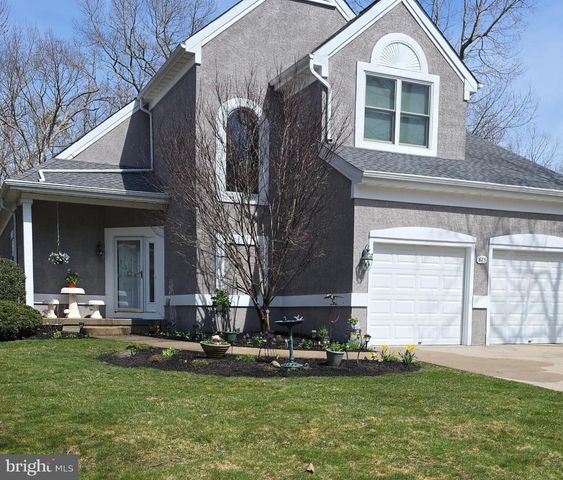 675 COUNTRY CLUB DR, Egg Harbor City, NJ 08215