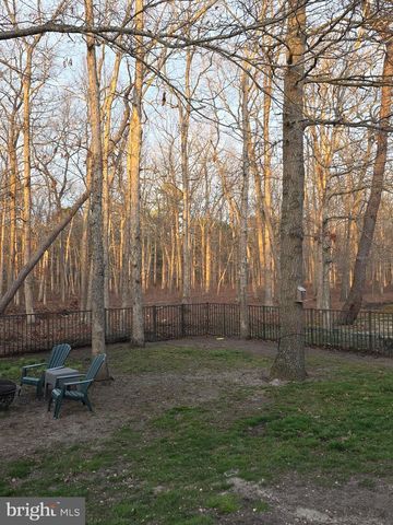 675 COUNTRY CLUB DR, Egg Harbor City, NJ 08215