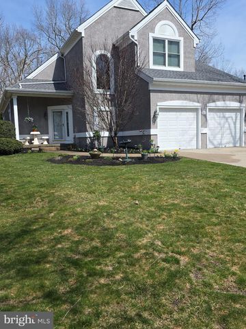 675 COUNTRY CLUB DR, Egg Harbor City, NJ 08215