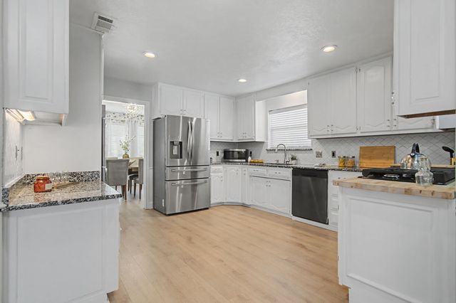 514 Willow Way, Highland Village, TX 75077