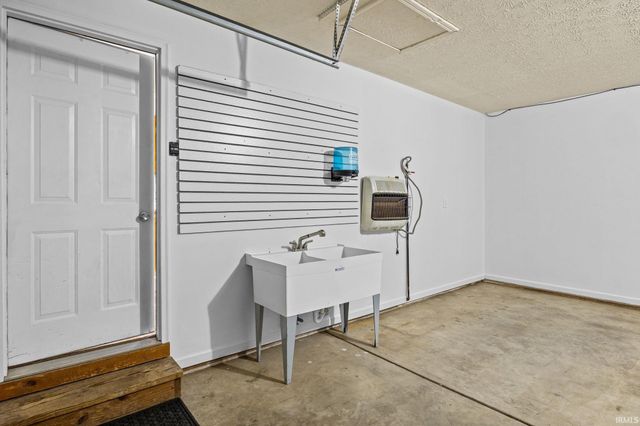 10379 W 400 N, Delphi, IN 46923