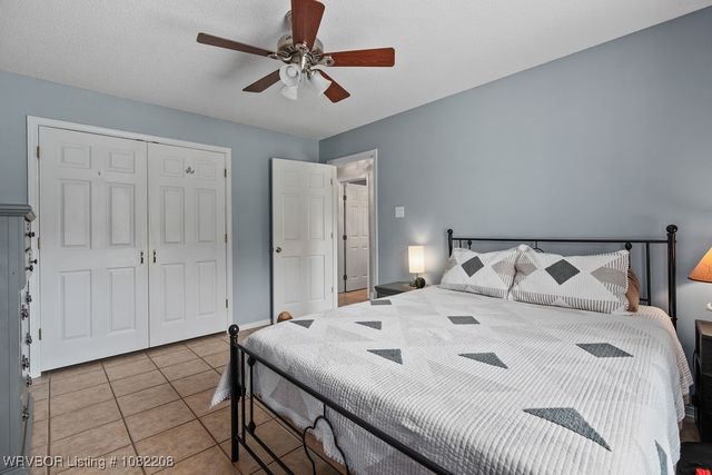 6006 Park Road, Lavaca, AR 72941