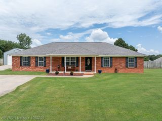 6006 Park Road, Lavaca, AR 72941