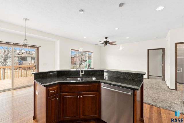 2217 S Ollerich Ave Avenue, Sioux Falls, SD 57106