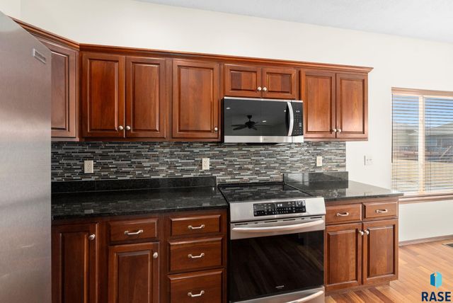 2217 S Ollerich Ave Avenue, Sioux Falls, SD 57106