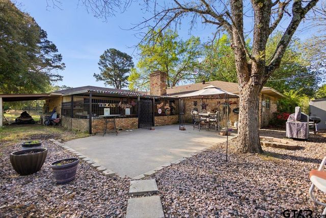 3513 Dudley Rd, Kilgore, TX 75662