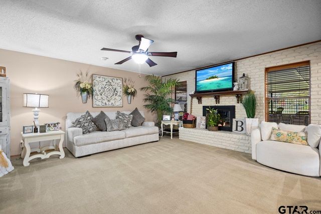 3513 Dudley Rd, Kilgore, TX 75662