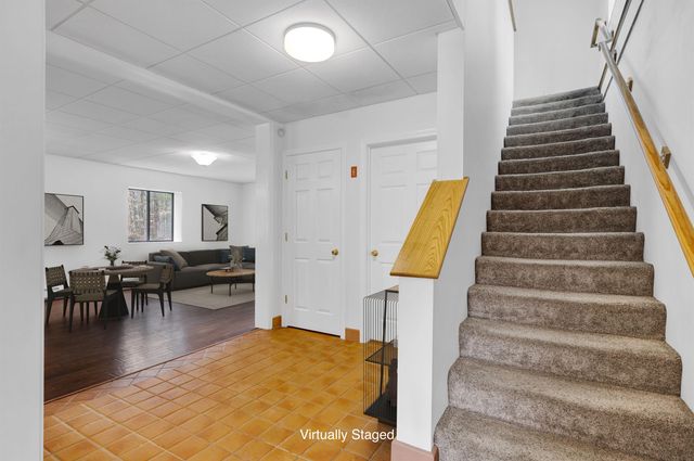 454 Calef Highway, Lee, NH 03861