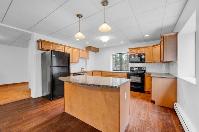 454 Calef Highway, Lee, NH 03861