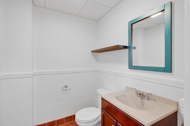 454 Calef Highway, Lee, NH 03861