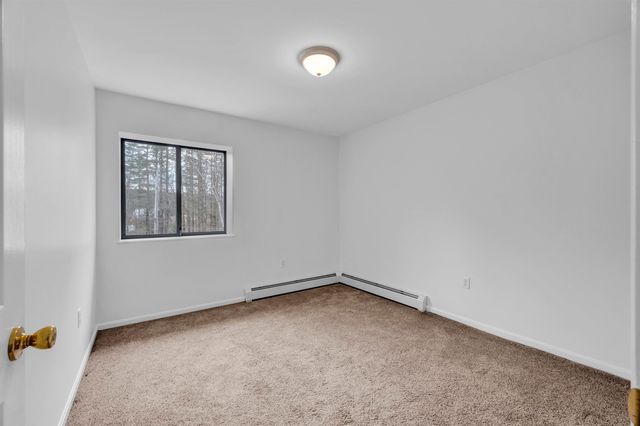 454 Calef Highway, Lee, NH 03861