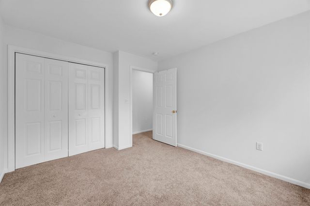 454 Calef Highway, Lee, NH 03861