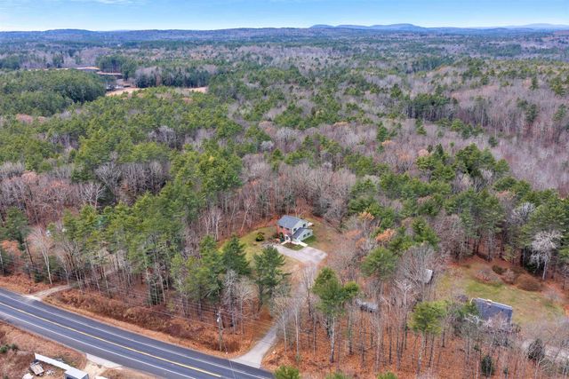 454 Calef Highway, Lee, NH 03861