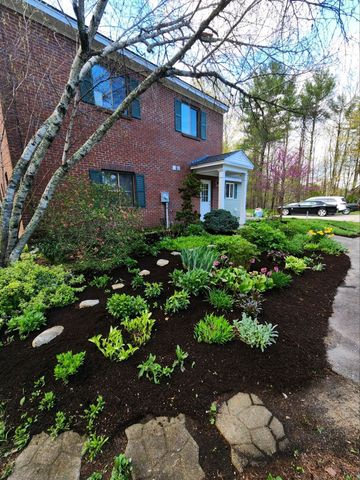 454 Calef Highway, Lee, NH 03861