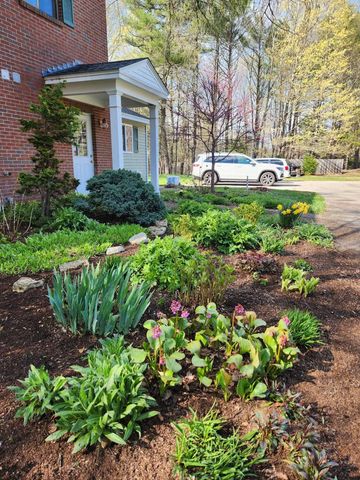 454 Calef Highway, Lee, NH 03861