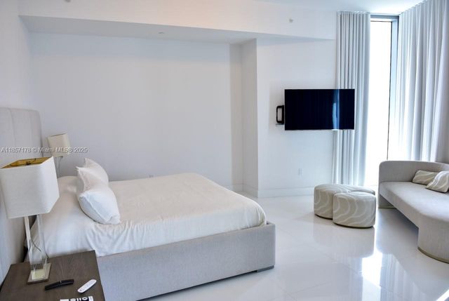 17475 Collins Ave 2802, Sunny Isles Beach, FL 33160