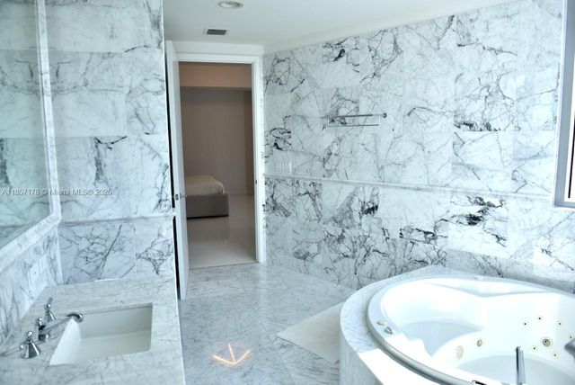 17475 Collins Ave 2802, Sunny Isles Beach, FL 33160