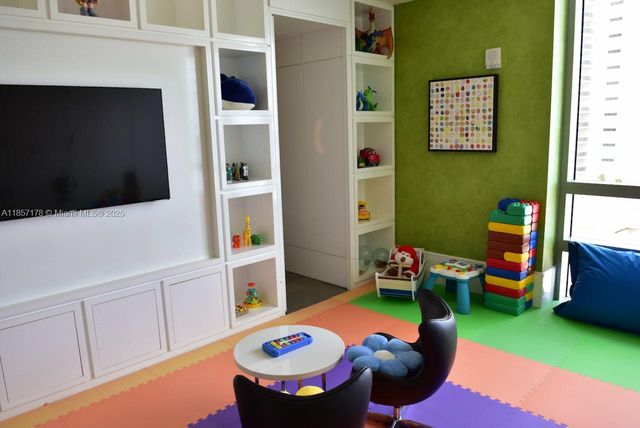 17475 Collins Ave 2802, Sunny Isles Beach, FL 33160