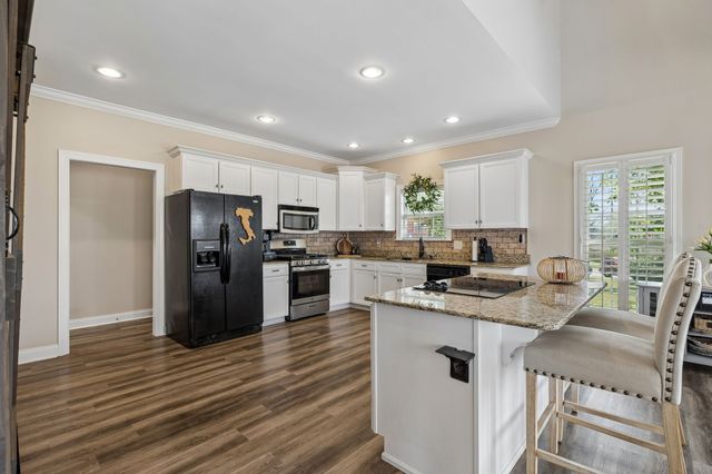 800 Harrisburg Ln, Mount Juliet, TN 37122