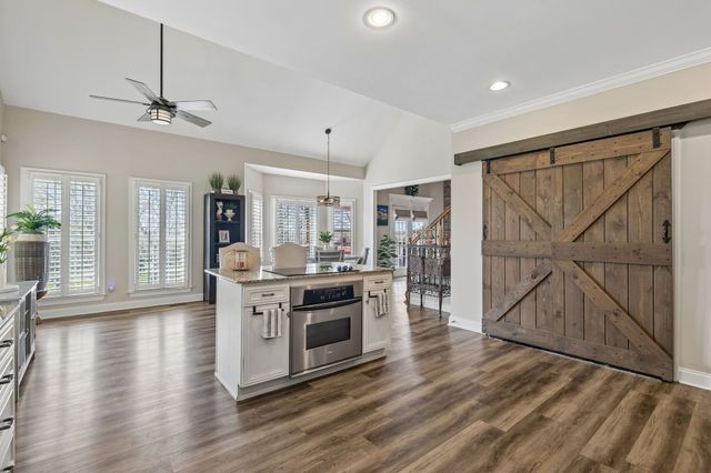 800 Harrisburg Ln, Mount Juliet, TN 37122