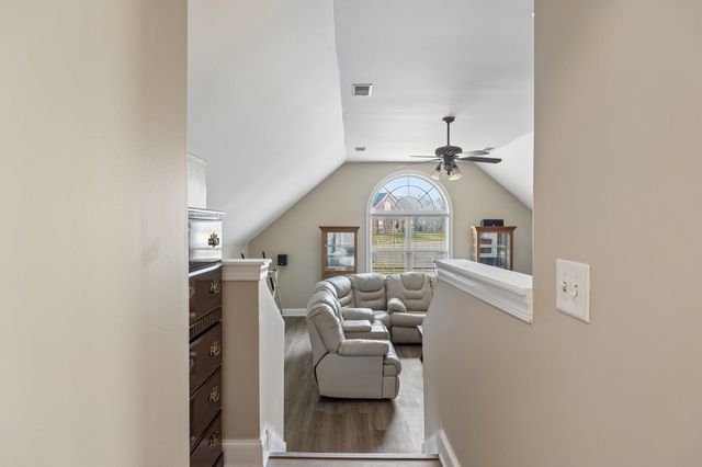 800 Harrisburg Ln, Mount Juliet, TN 37122