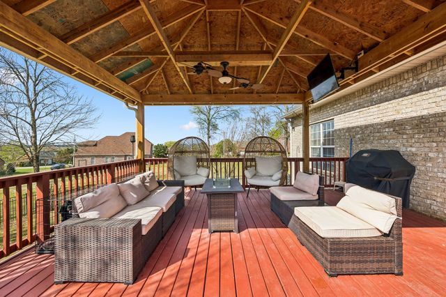800 Harrisburg Ln, Mount Juliet, TN 37122