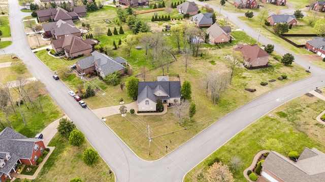 800 Harrisburg Ln, Mount Juliet, TN 37122
