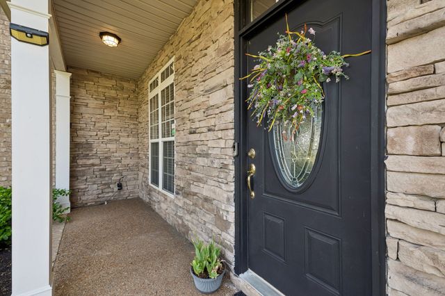 800 Harrisburg Ln, Mount Juliet, TN 37122