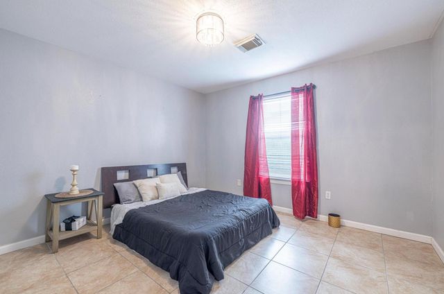 305 N Ennis Street B, Houston, TX 77003