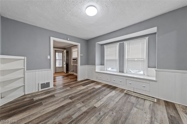 3753 W 139th Street, Cleveland, OH 44111