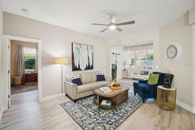 4909 WILLOW RIDGE TERRACE, Valrico, FL 33596