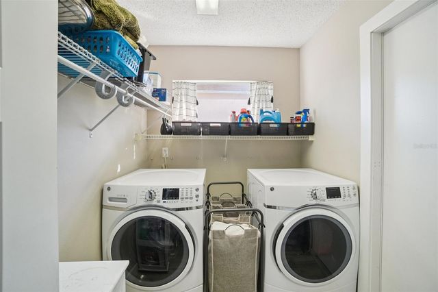 4909 WILLOW RIDGE TERRACE, Valrico, FL 33596