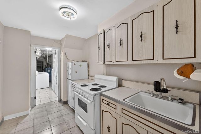 642 Edison Avenue, Bronx, NY 10465