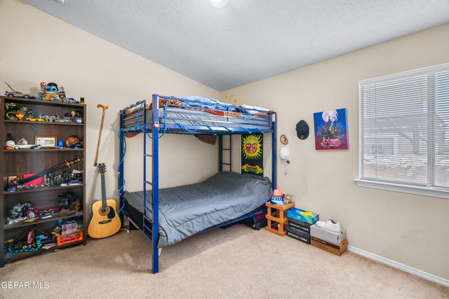 7009 Falling Leaf Circle, El Paso, TX 79934