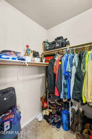 7009 Falling Leaf Circle, El Paso, TX 79934