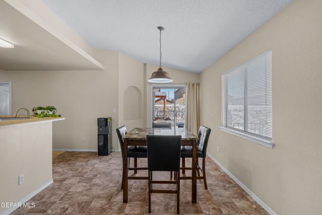 7009 Falling Leaf Circle, El Paso, TX 79934