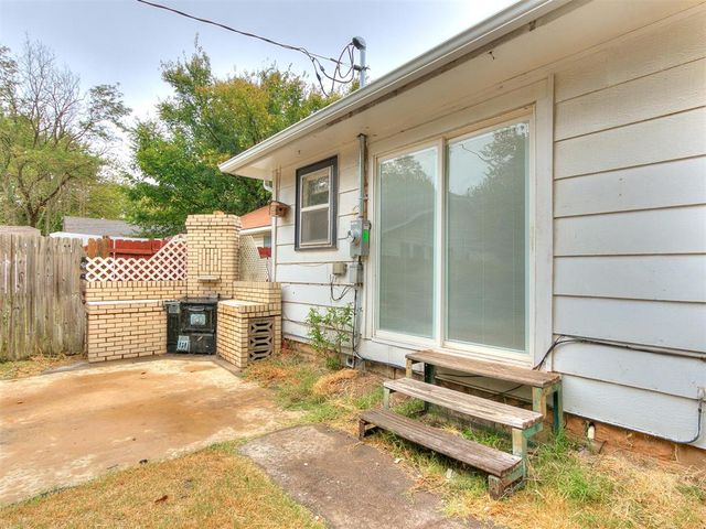 625 W Dewey Street, Shawnee, OK 74801