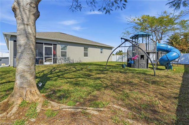 1632 SW 13th TER, Cape Coral, FL 33991