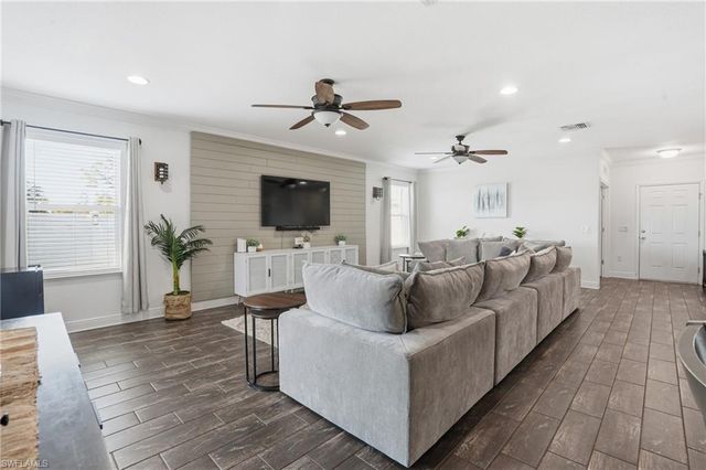 1632 SW 13th TER, Cape Coral, FL 33991