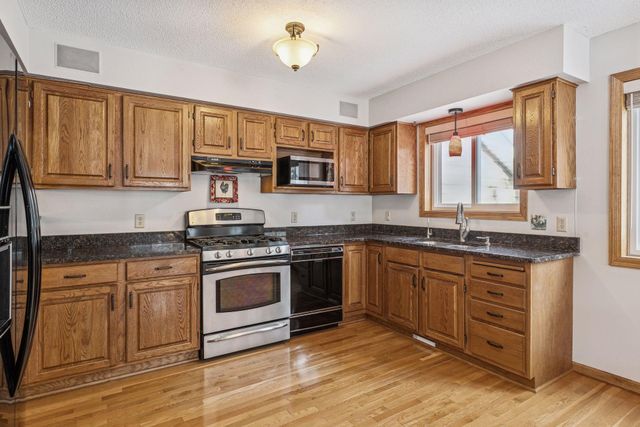 13025 4th Street N, Stillwater, MN 55082