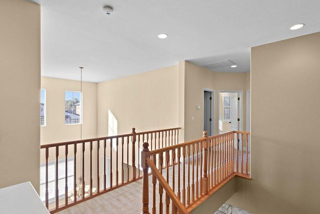 2712 Cancun Dr, Modesto, CA 95355