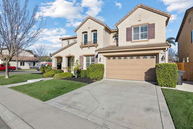 2712 Cancun Dr, Modesto, CA 95355