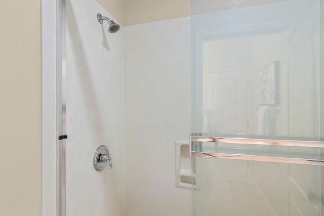 2712 Cancun Dr, Modesto, CA 95355