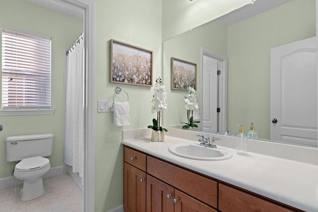 2712 Cancun Dr, Modesto, CA 95355